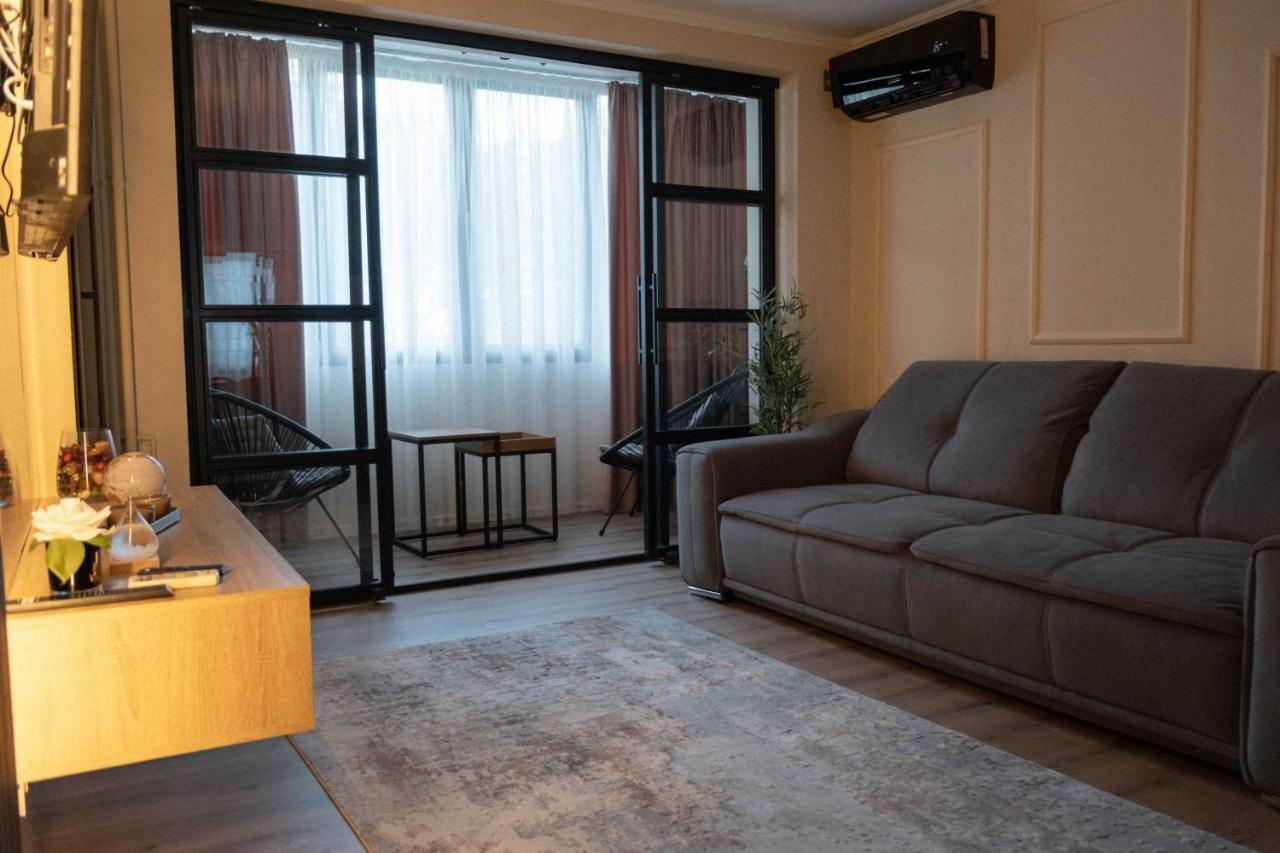 Cosy 2 Rooms Apartment In The Center Of The City 부쿠레슈티 외부 사진
