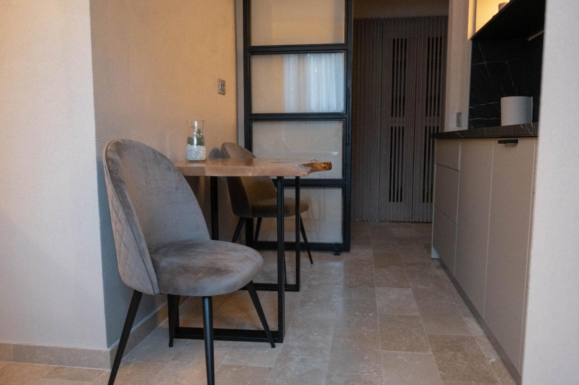 Cosy 2 Rooms Apartment In The Center Of The City 부쿠레슈티 외부 사진