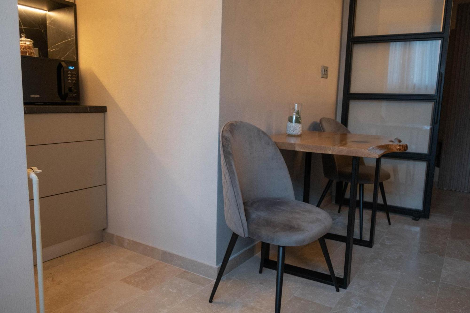 Cosy 2 Rooms Apartment In The Center Of The City 부쿠레슈티 외부 사진